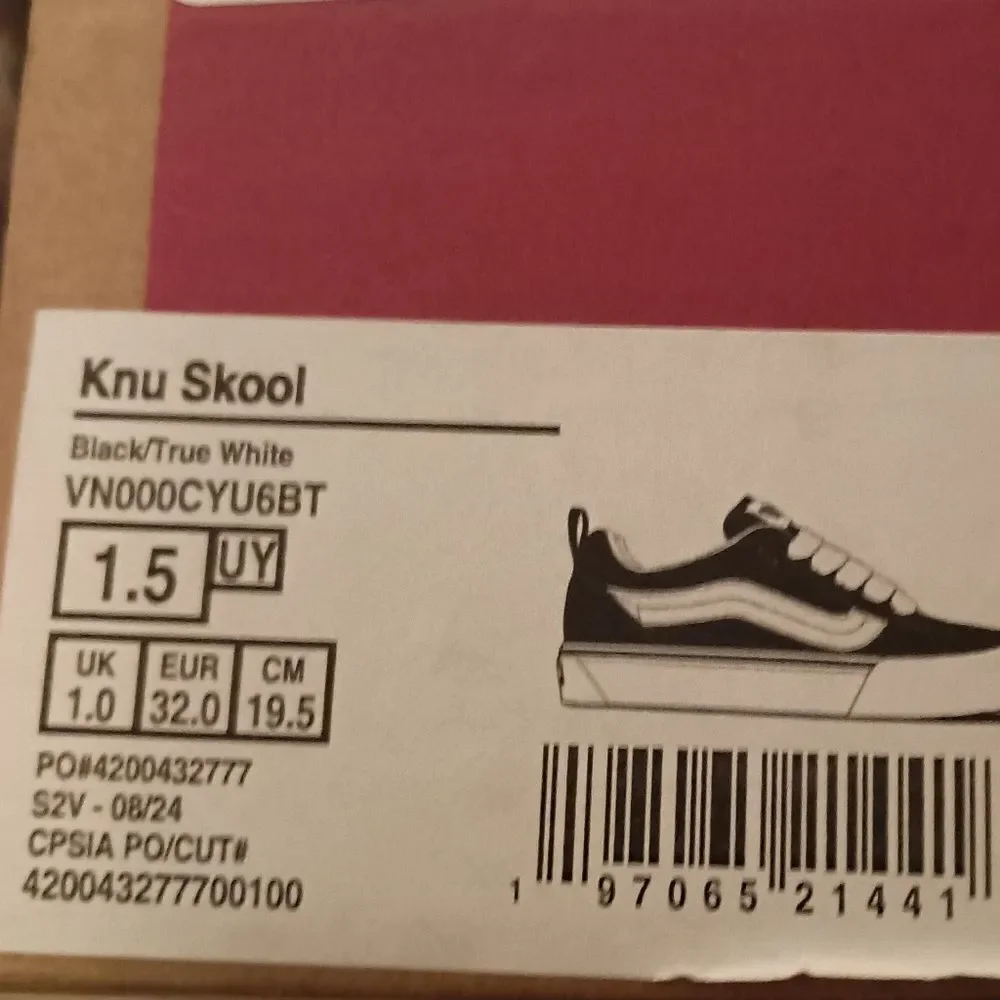 Vans Nu Skool Kids Black White BRAND NEW WITH BOX, NO LID